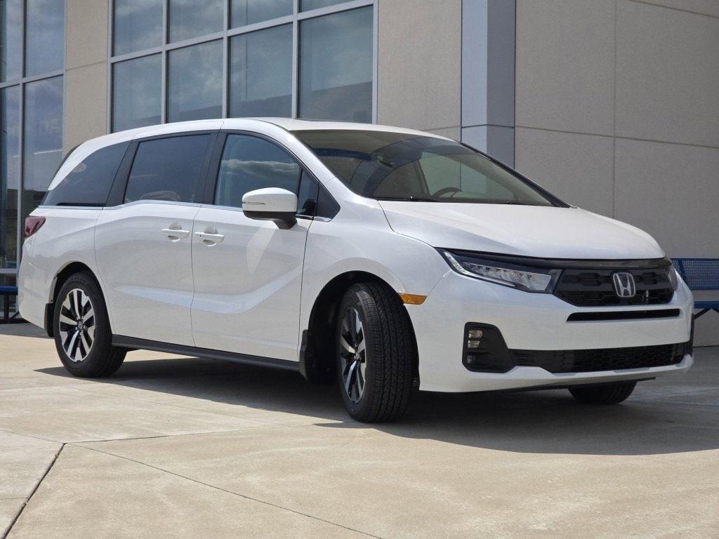new 2026 Honda Odyssey car, priced at $43,564