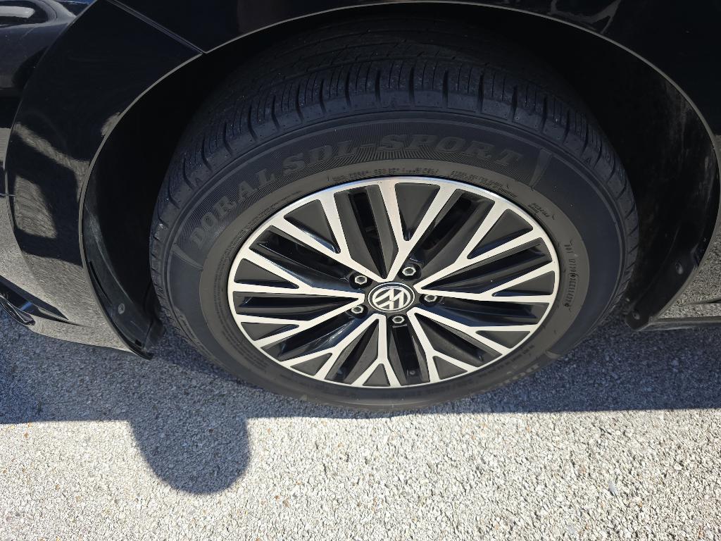 used 2021 Volkswagen Jetta car, priced at $16,910