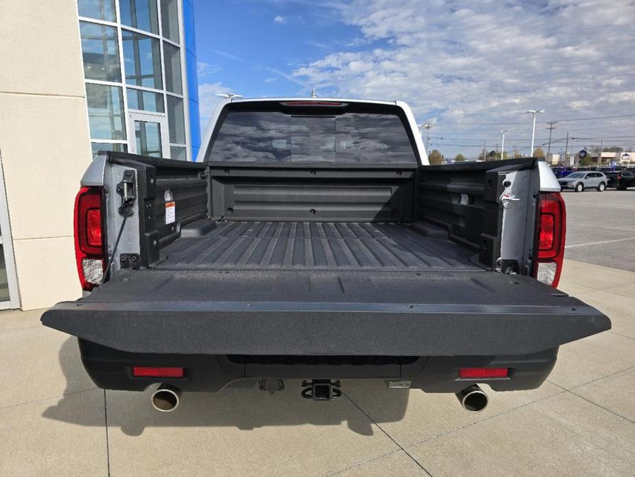 new 2025 Honda Ridgeline car, priced at $42,994