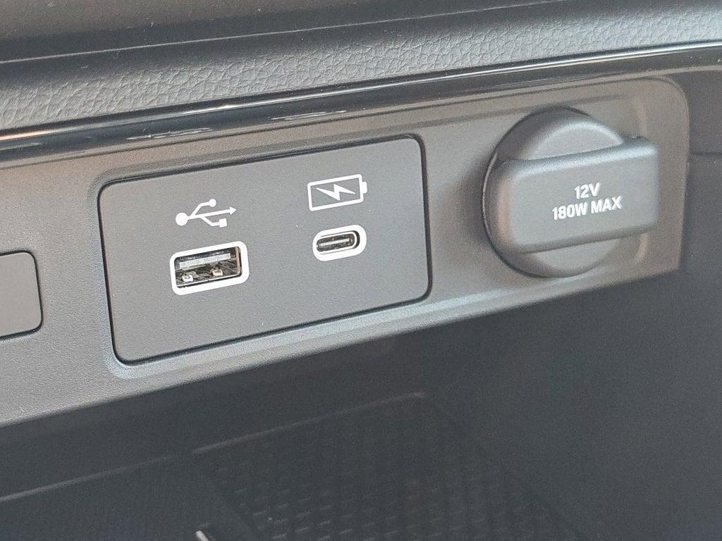new 2025 Honda CR-V Hybrid car, priced at $37,941