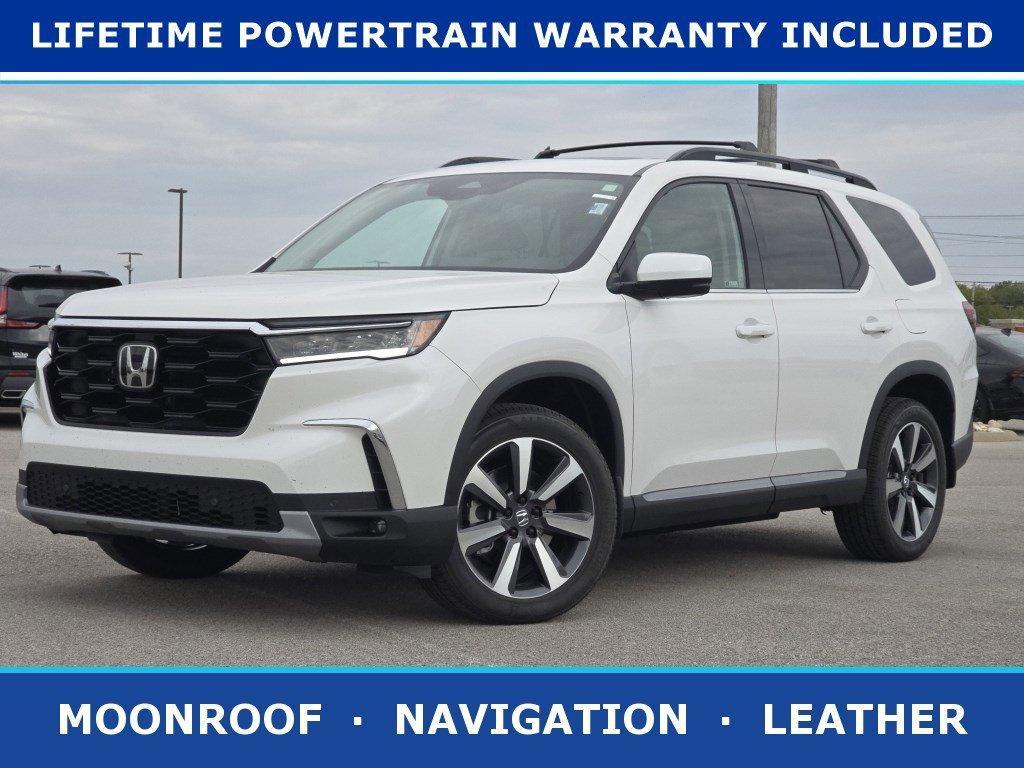 new 2025 Honda Pilot car, priced at $48,703