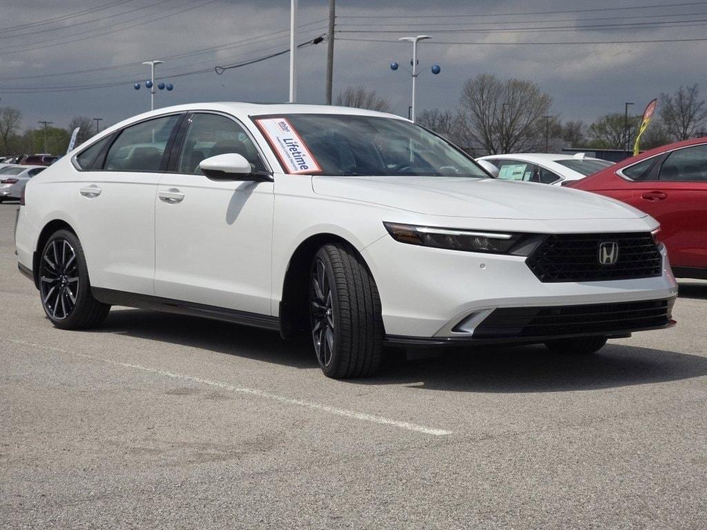 new 2025 Honda Accord Hybrid car, priced at $38,832