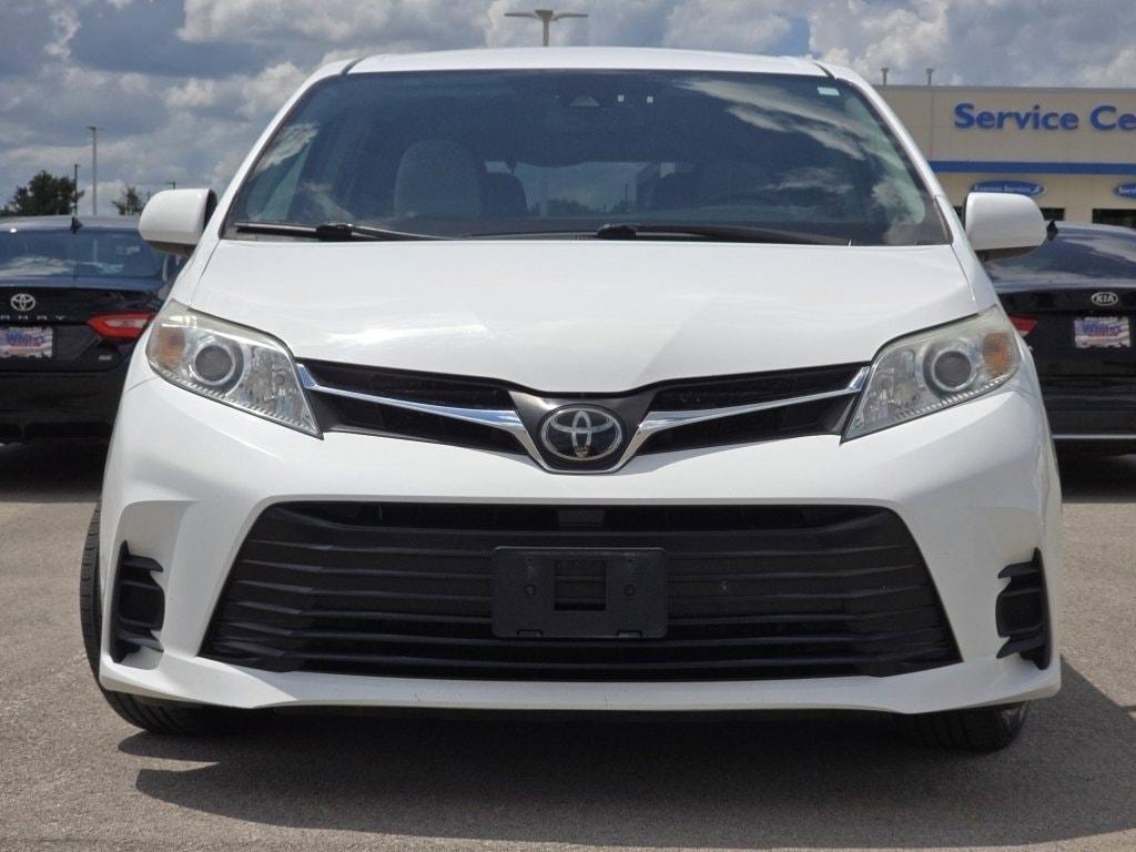 used 2018 Toyota Sienna car, priced at $13,998