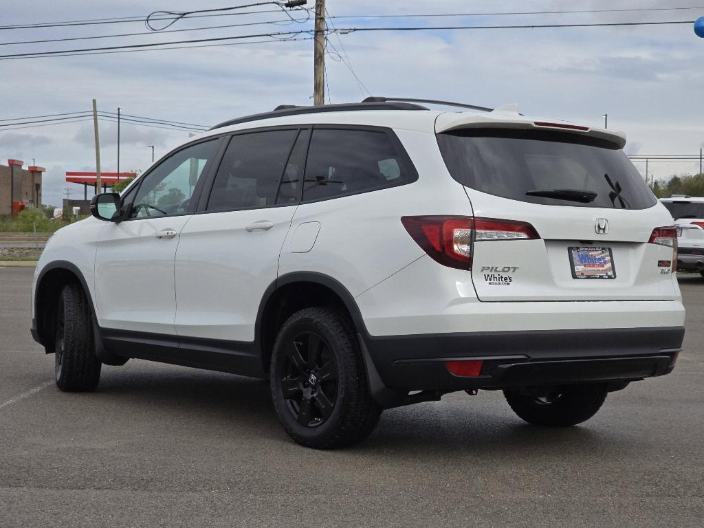 used 2022 Honda Pilot car, priced at $31,000