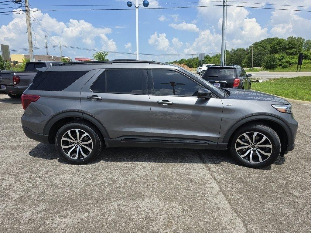 used 2023 Ford Explorer car, priced at $34,999