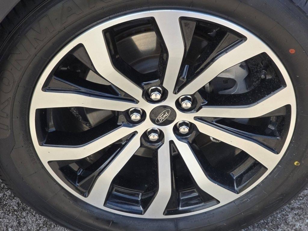 used 2023 Ford Explorer car, priced at $34,999