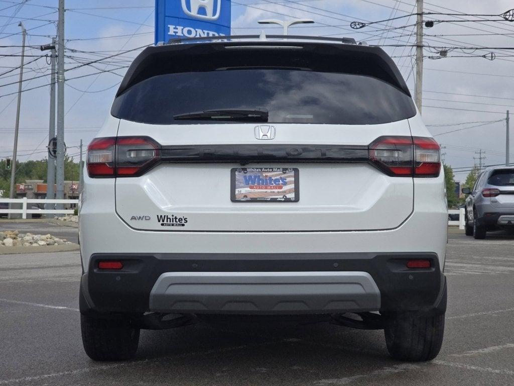 new 2025 Honda Pilot car, priced at $46,242