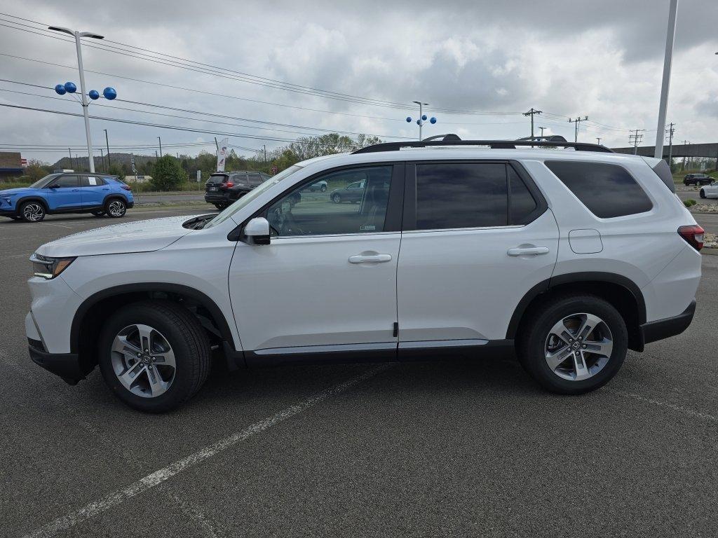 new 2025 Honda Pilot car, priced at $46,242