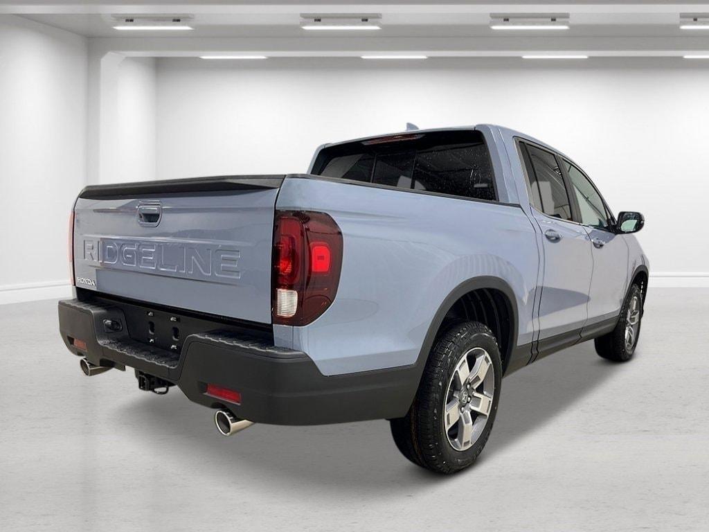 new 2025 Honda Ridgeline car, priced at $42,192