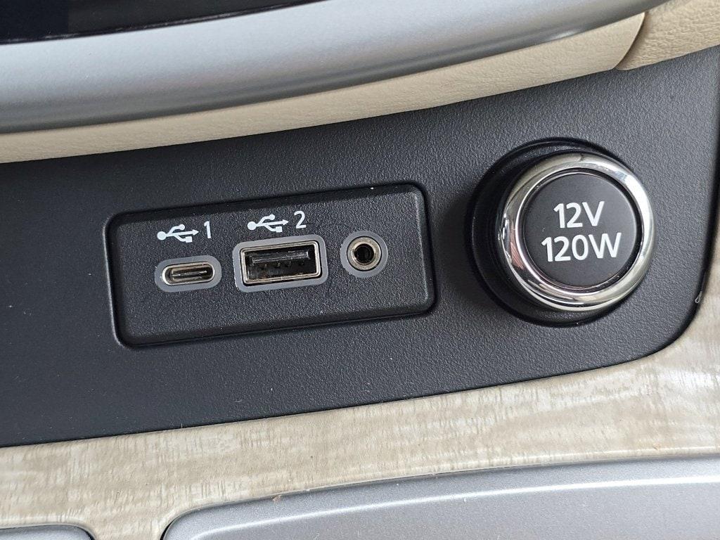 used 2023 Nissan Murano car, priced at $26,999