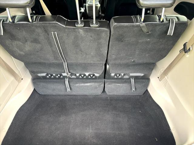 used 2024 Chrysler Pacifica Hybrid car, priced at $29,490