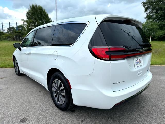 used 2024 Chrysler Pacifica Hybrid car, priced at $29,490