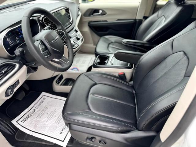 used 2024 Chrysler Pacifica Hybrid car, priced at $29,490