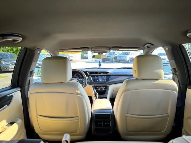 used 2018 Cadillac XT5 car, priced at $16,220