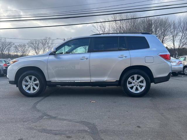used 2013 Toyota Highlander car, priced at $15,995