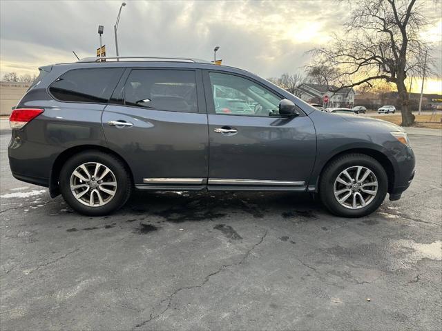 used 2014 Nissan Pathfinder car, priced at $8,998