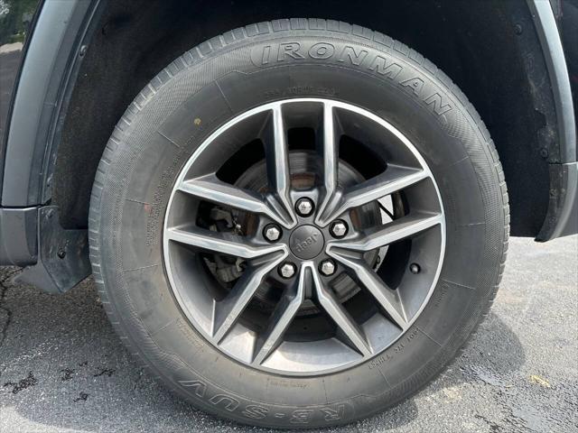 used 2020 Jeep Grand Cherokee car, priced at $17,998