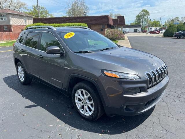 used 2016 Jeep Cherokee car, priced at $9,998