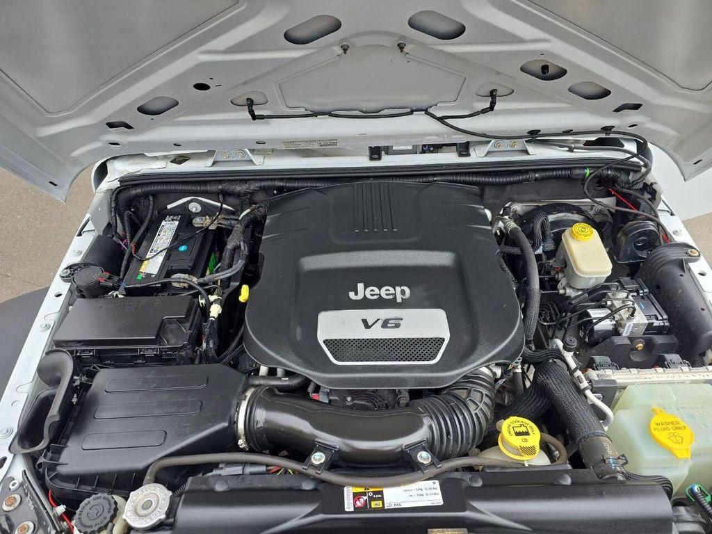 used 2014 Jeep Wrangler Unlimited car, priced at $18,995
