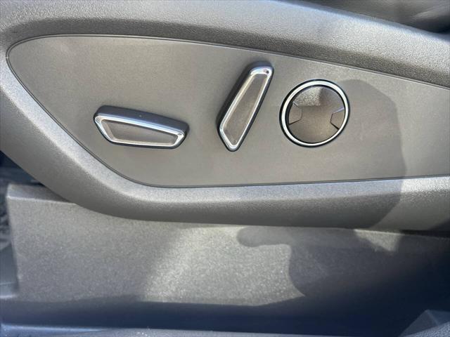 used 2019 Lincoln Nautilus car, priced at $18,495