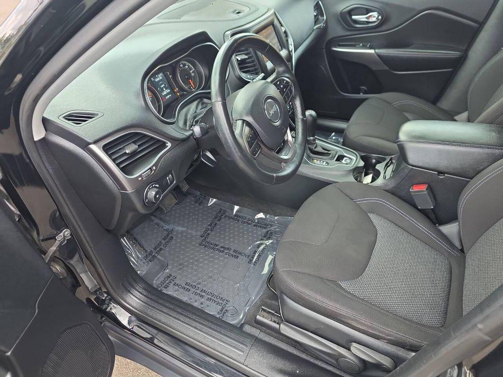 used 2019 Jeep Cherokee car, priced at $15,995