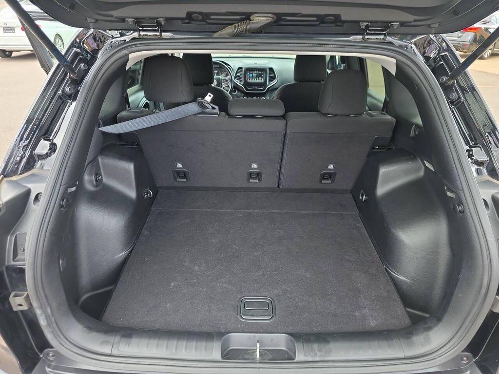 used 2019 Jeep Cherokee car, priced at $15,995