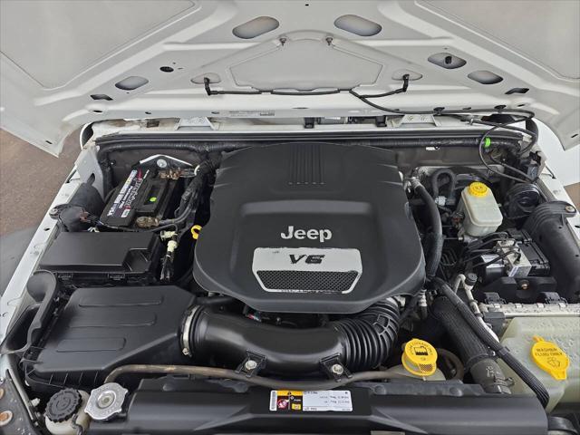 used 2014 Jeep Wrangler Unlimited car, priced at $18,495