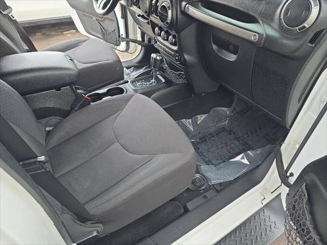 used 2014 Jeep Wrangler Unlimited car, priced at $18,495