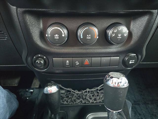 used 2014 Jeep Wrangler Unlimited car, priced at $18,495