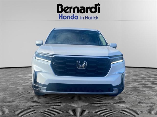 new 2025 Honda Pilot car, priced at $47,450