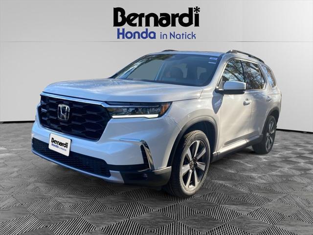 new 2025 Honda Pilot car, priced at $48,878