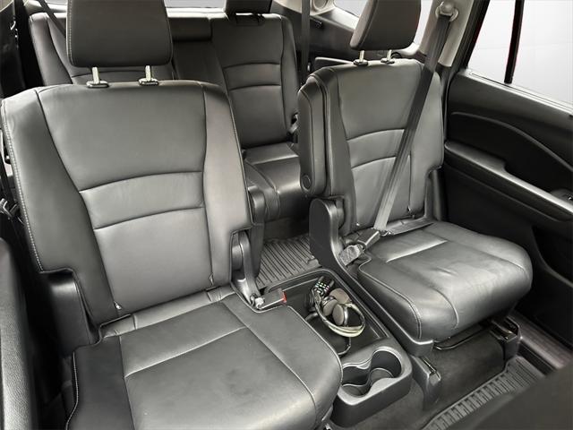 used 2022 Honda Pilot car, priced at $32,700