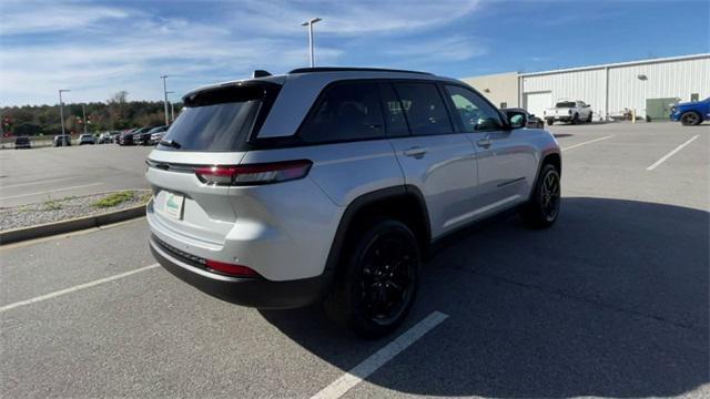 new 2024 Jeep Grand Cherokee car, priced at $45,775