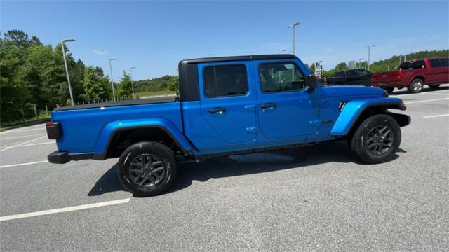 new 2024 Jeep Gladiator car, priced at $47,180