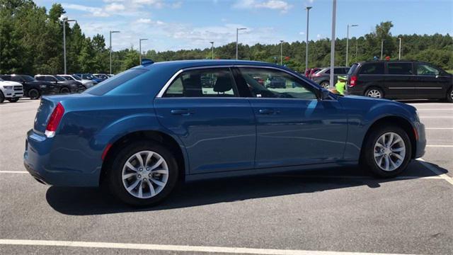 new 2023 Chrysler 300 car, priced at $31,151