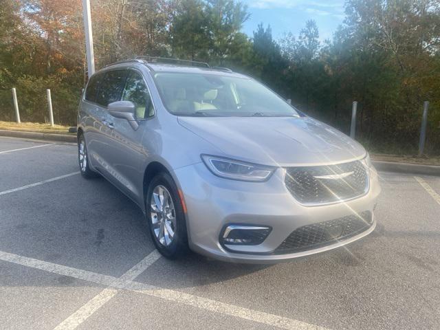 used 2021 Chrysler Pacifica car, priced at $23,211