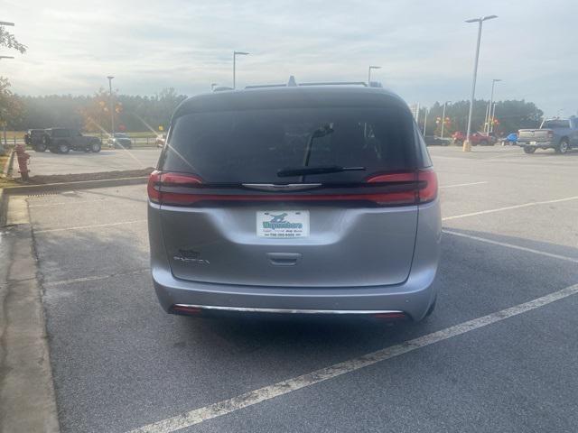 used 2021 Chrysler Pacifica car, priced at $23,211