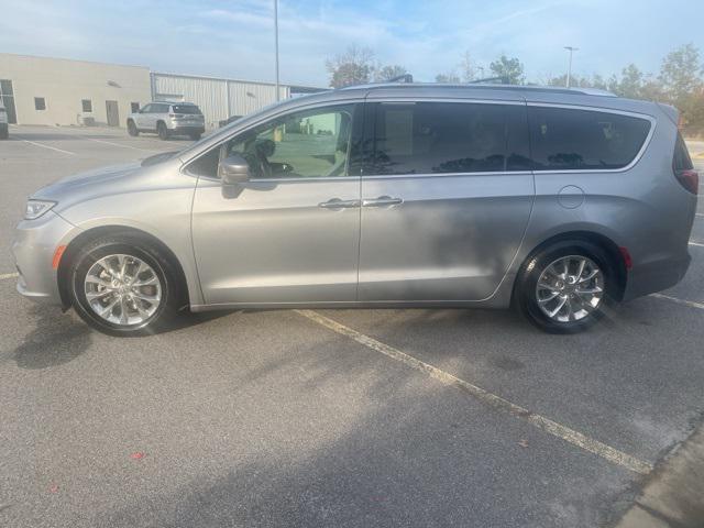 used 2021 Chrysler Pacifica car, priced at $23,211