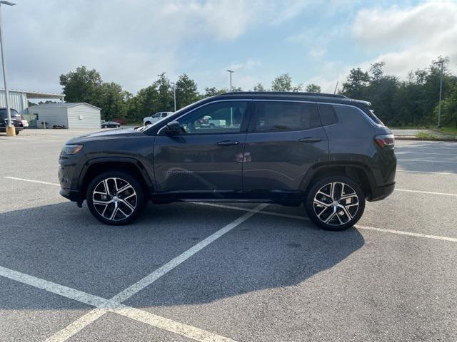 new 2024 Jeep Compass car, priced at $43,010