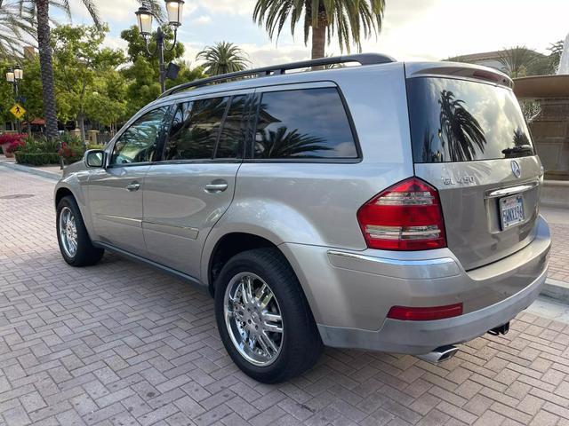 used 2007 Mercedes-Benz GL-Class car, priced at $8,999