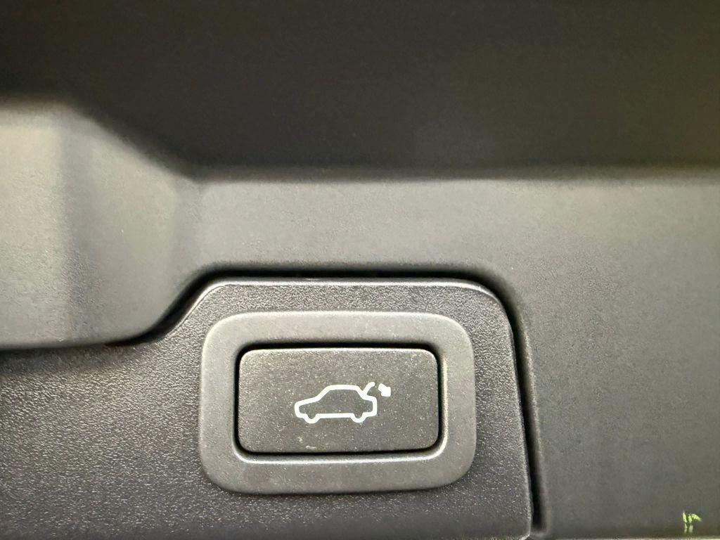 used 2014 Land Rover Range Rover Evoque car, priced at $13,799