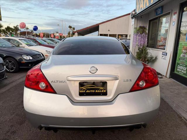 used 2009 Nissan Altima car, priced at $6,899