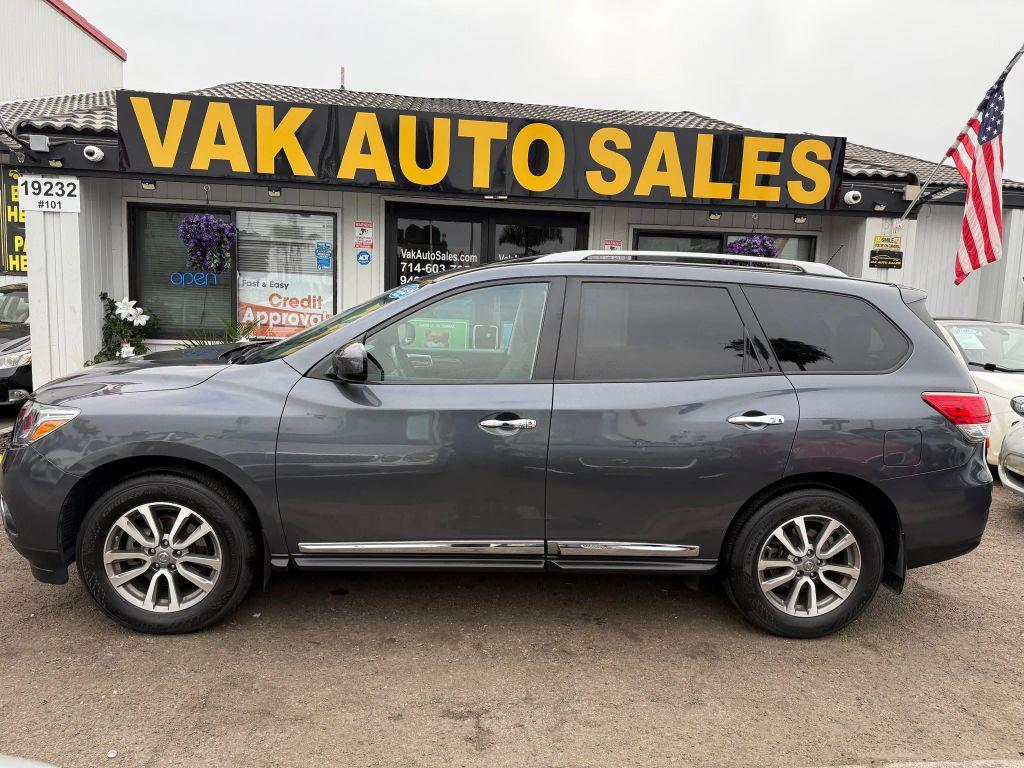 used 2013 Nissan Pathfinder car, priced at $12,999