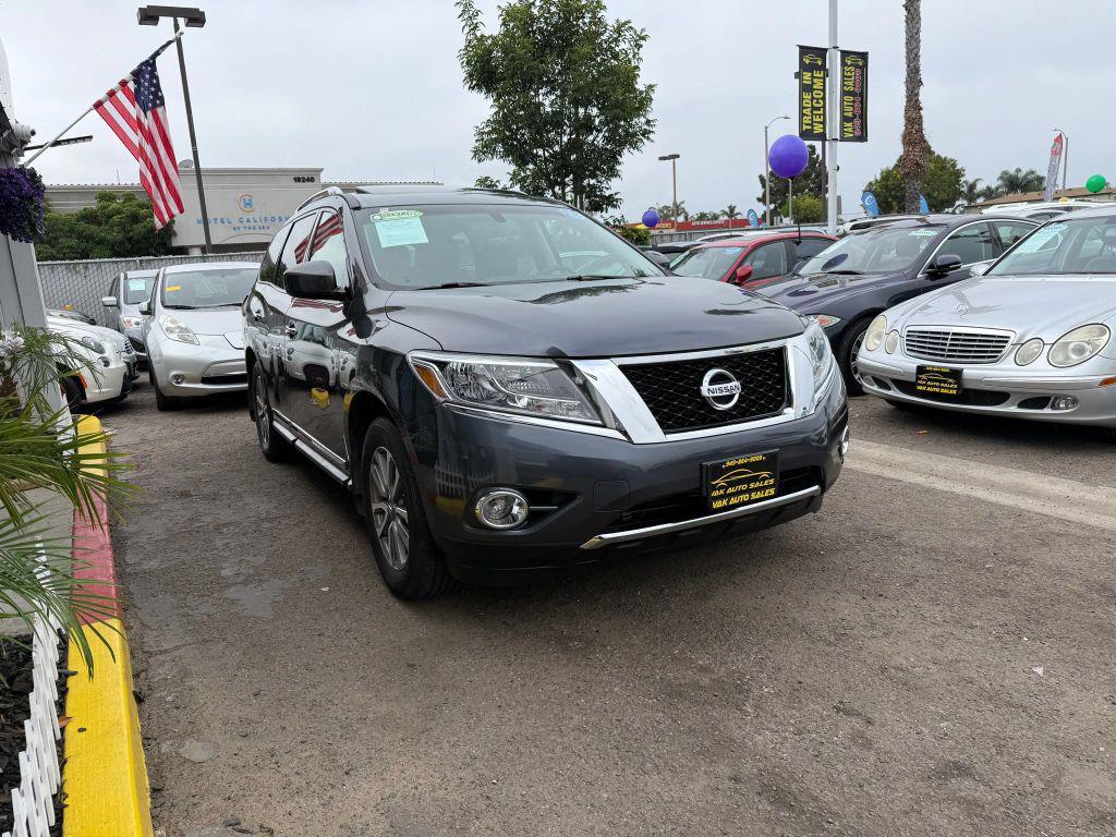 used 2013 Nissan Pathfinder car, priced at $12,999