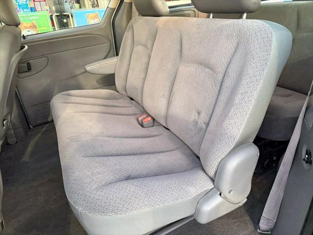 used 2006 Dodge Caravan car, priced at $9,999
