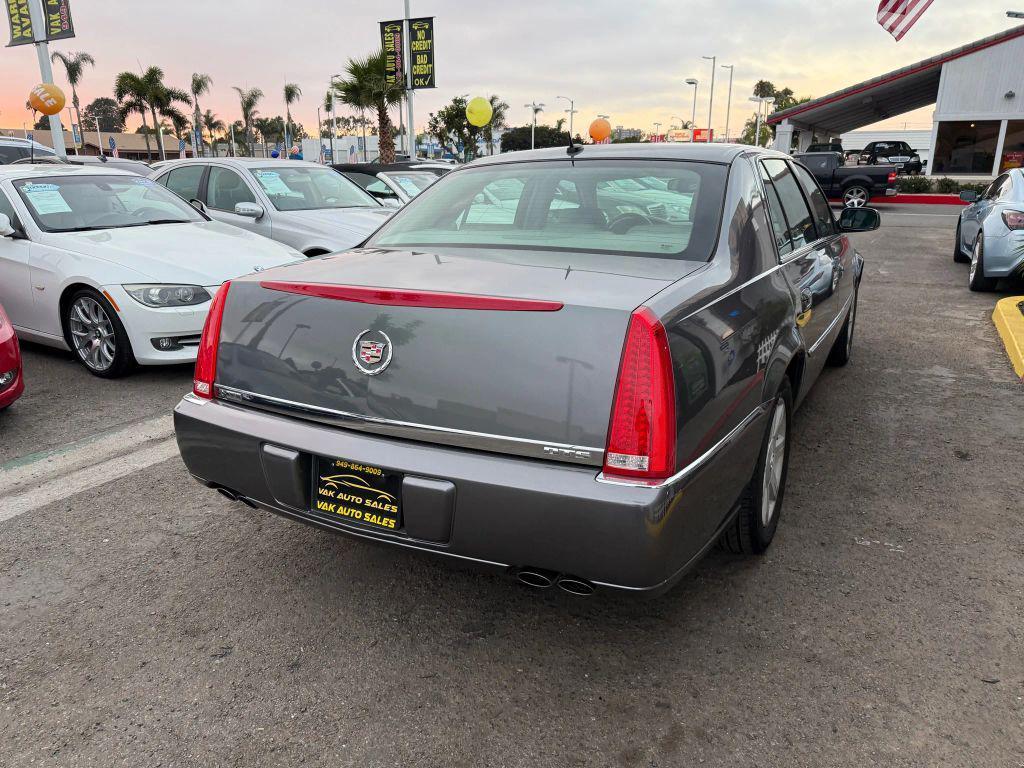 used 2006 Cadillac DTS car, priced at $9,499
