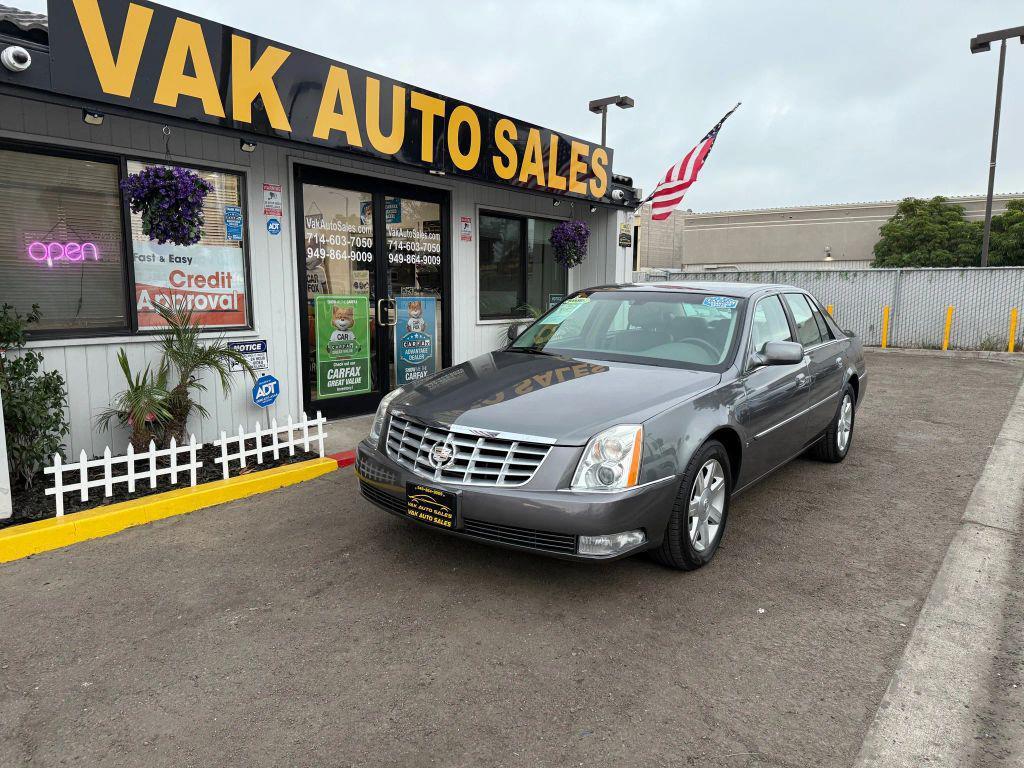 used 2006 Cadillac DTS car, priced at $9,499