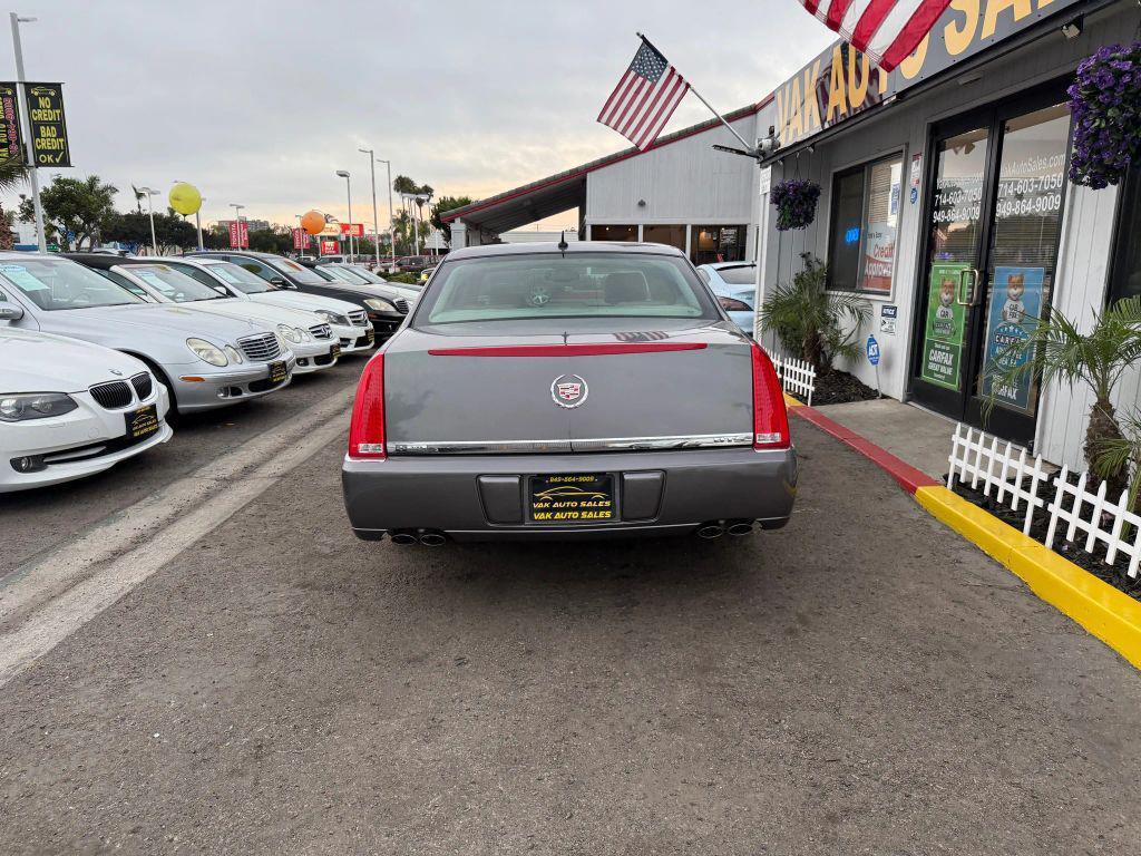 used 2006 Cadillac DTS car, priced at $9,499
