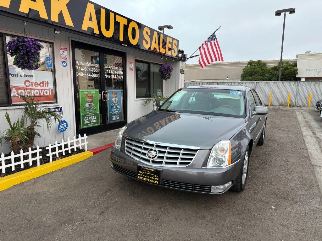 used 2006 Cadillac DTS car, priced at $9,499