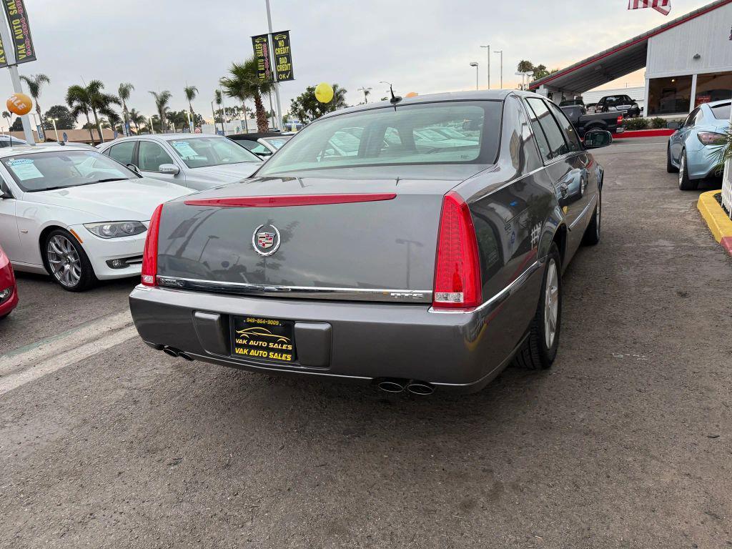 used 2006 Cadillac DTS car, priced at $9,499